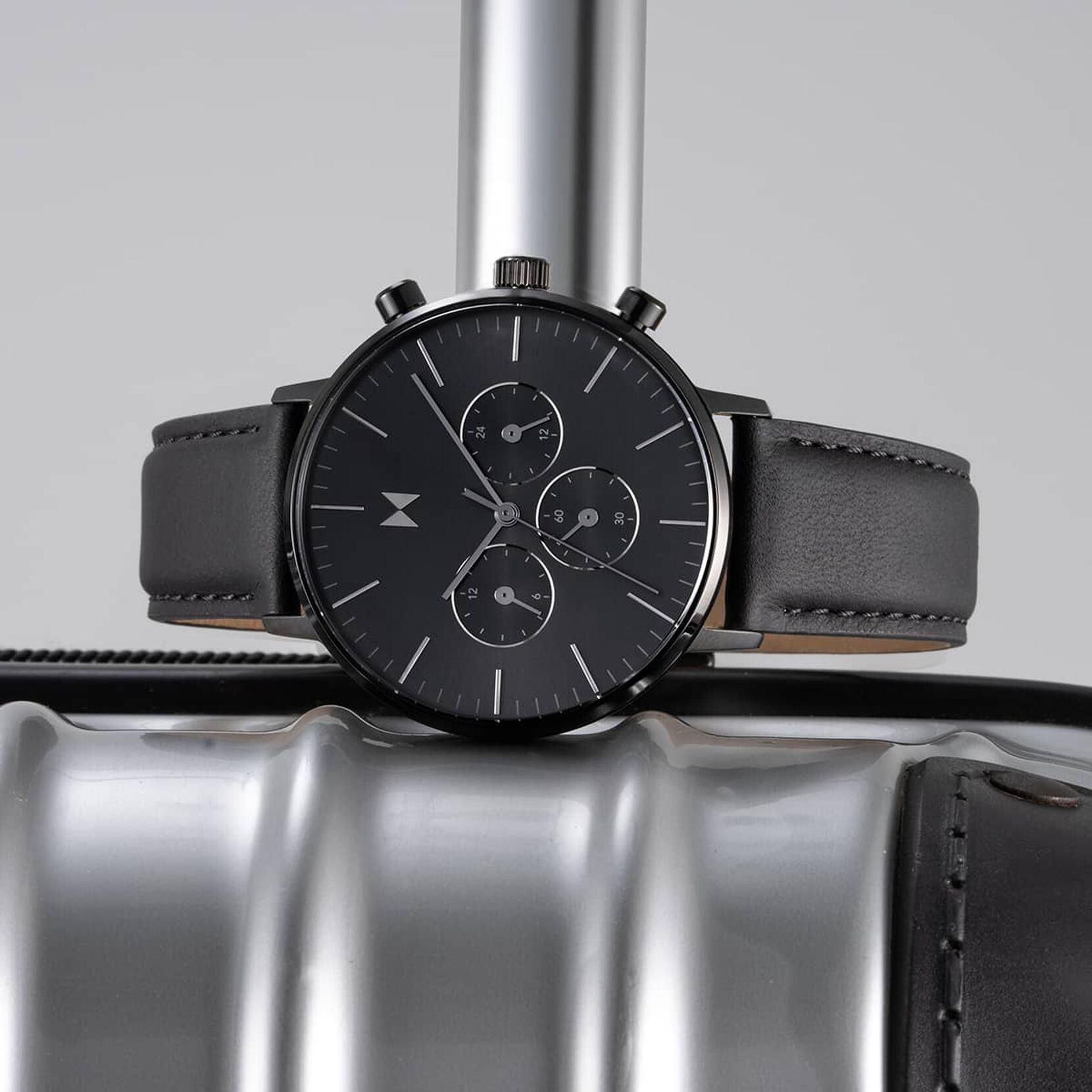Legacy Traveler | Legacy Traveler Men's Watch, 42mm - image 4
