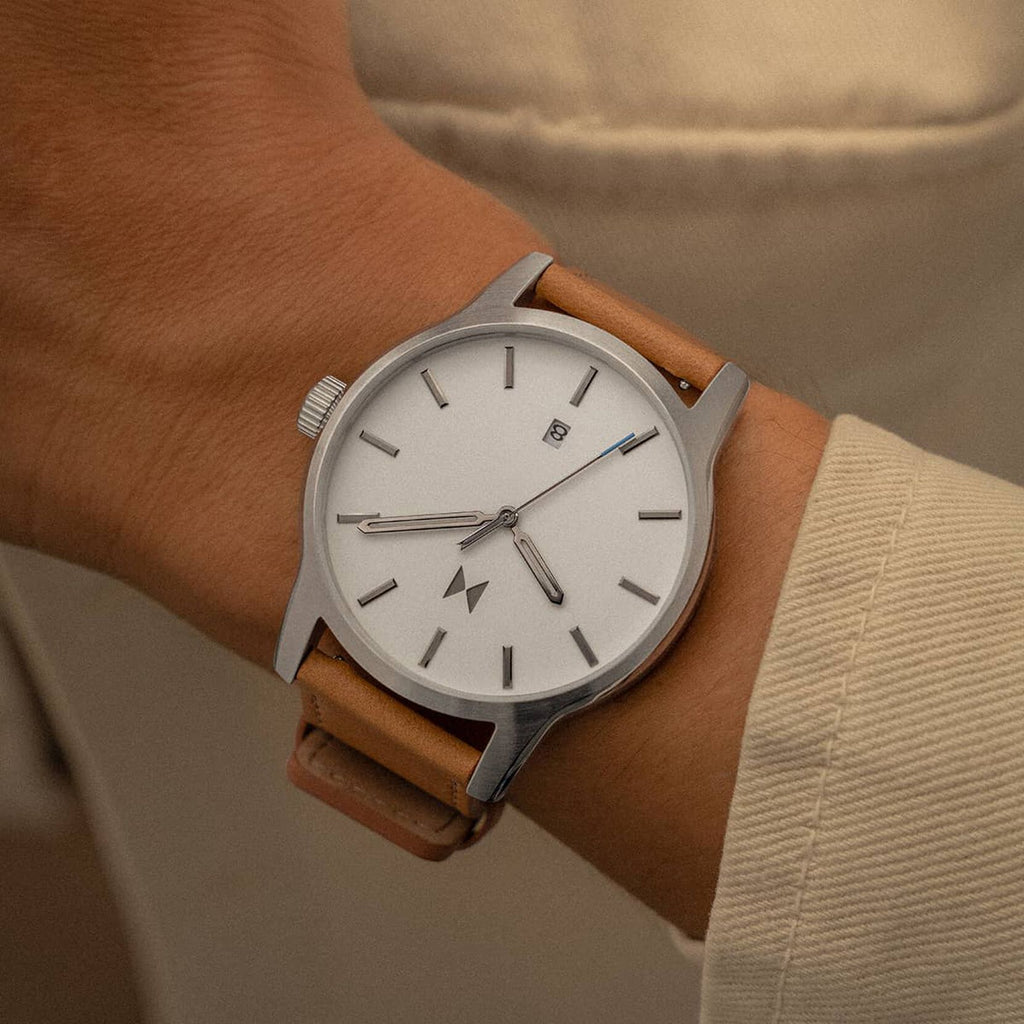 Classic II | Camel Tan | 44MM - image 5