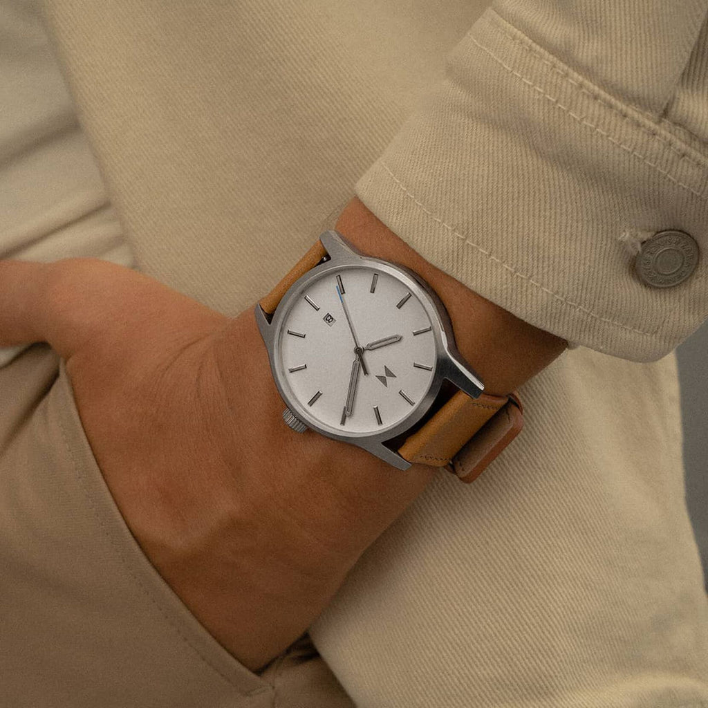 Classic II | Camel Tan | 44MM - image 8