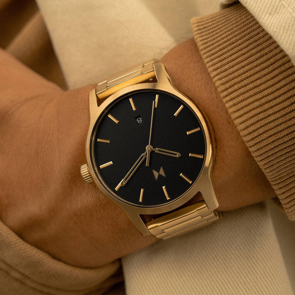 Classic II | Lion Gold | 44MM - image 5
