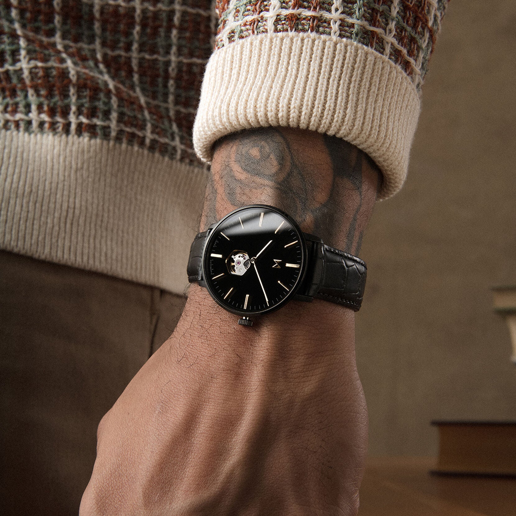 Legacy Slim Automatic | Panther Black | 42MM - image 5