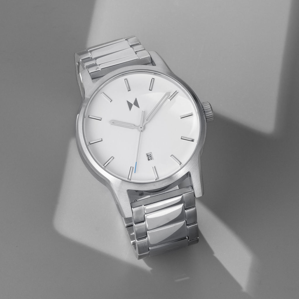 Classic II | Moon Silver | 44MM - image 4