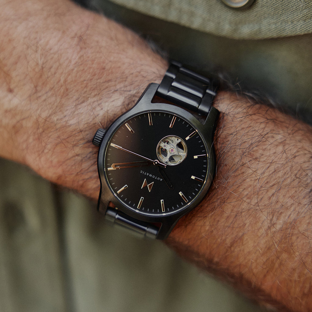 Classic II Automatic | Empire Black | 44MM - image 6
