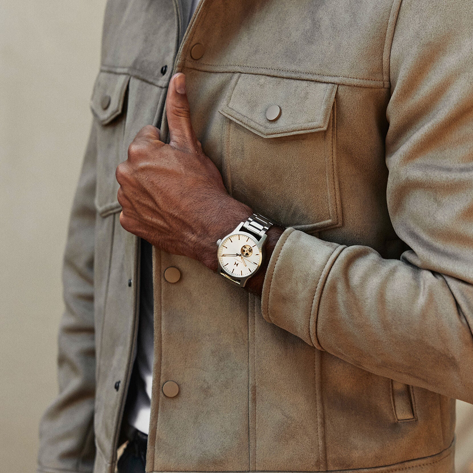 Classic II Automatic | Skyline Silver | 44MM - image 5