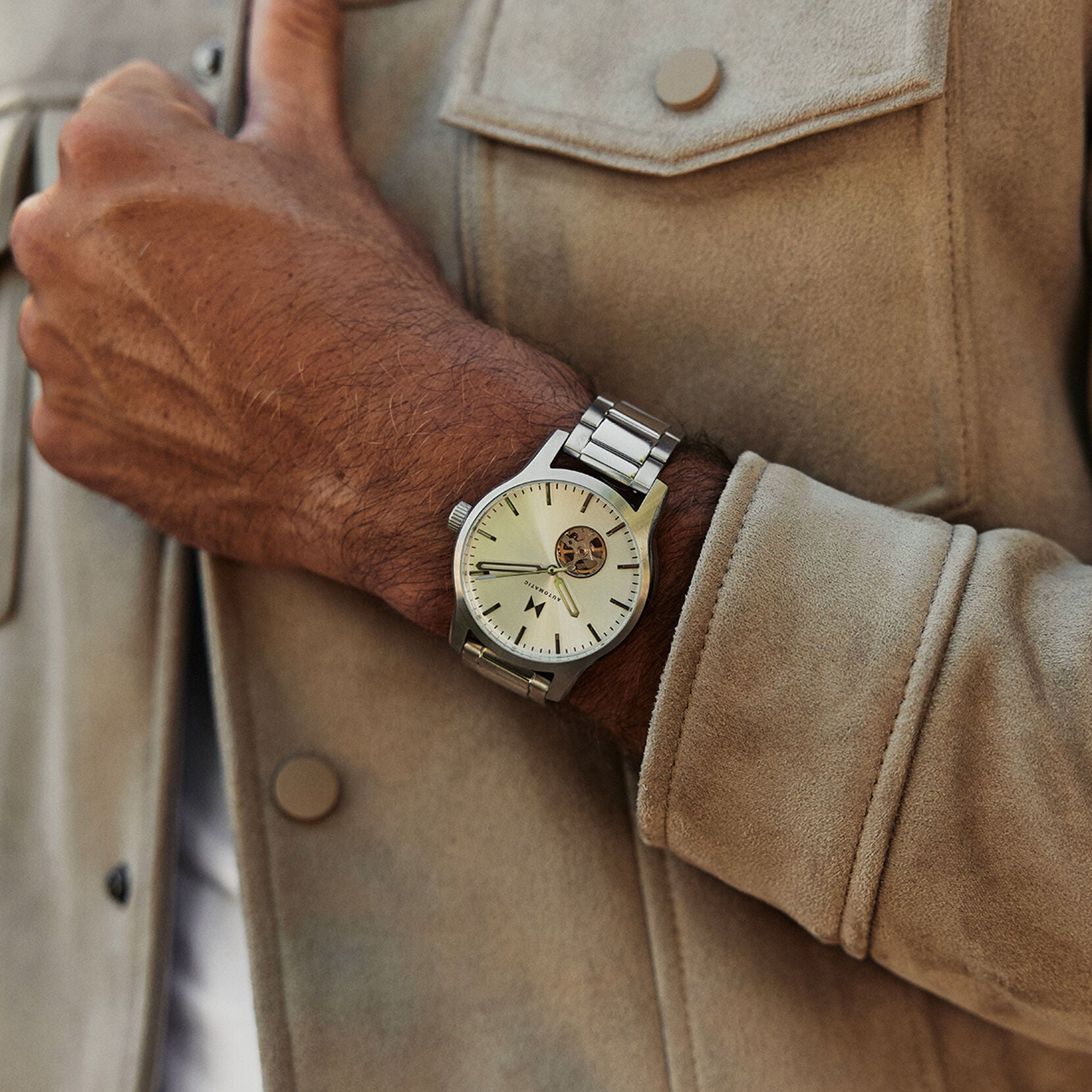 Classic II Automatic | Skyline Silver | 44MM - image 6
