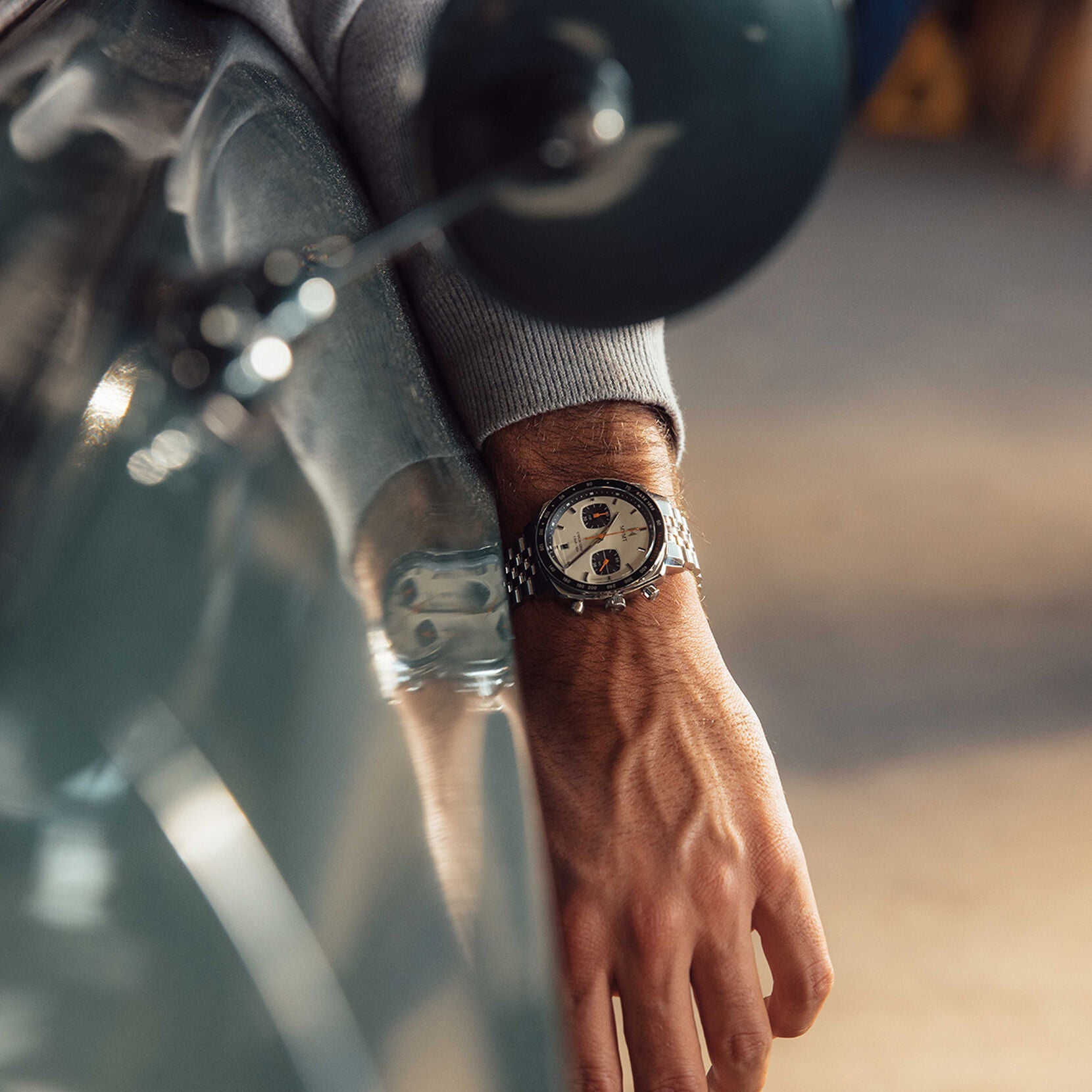 Mulholland Chronograph | Bone Ivory | 42MM - image 5