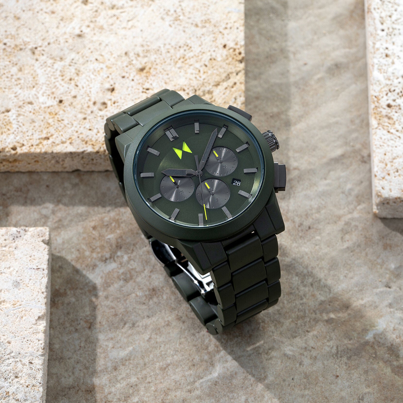 Chrono II Ceramic | Matte Green | 44MM - image 4