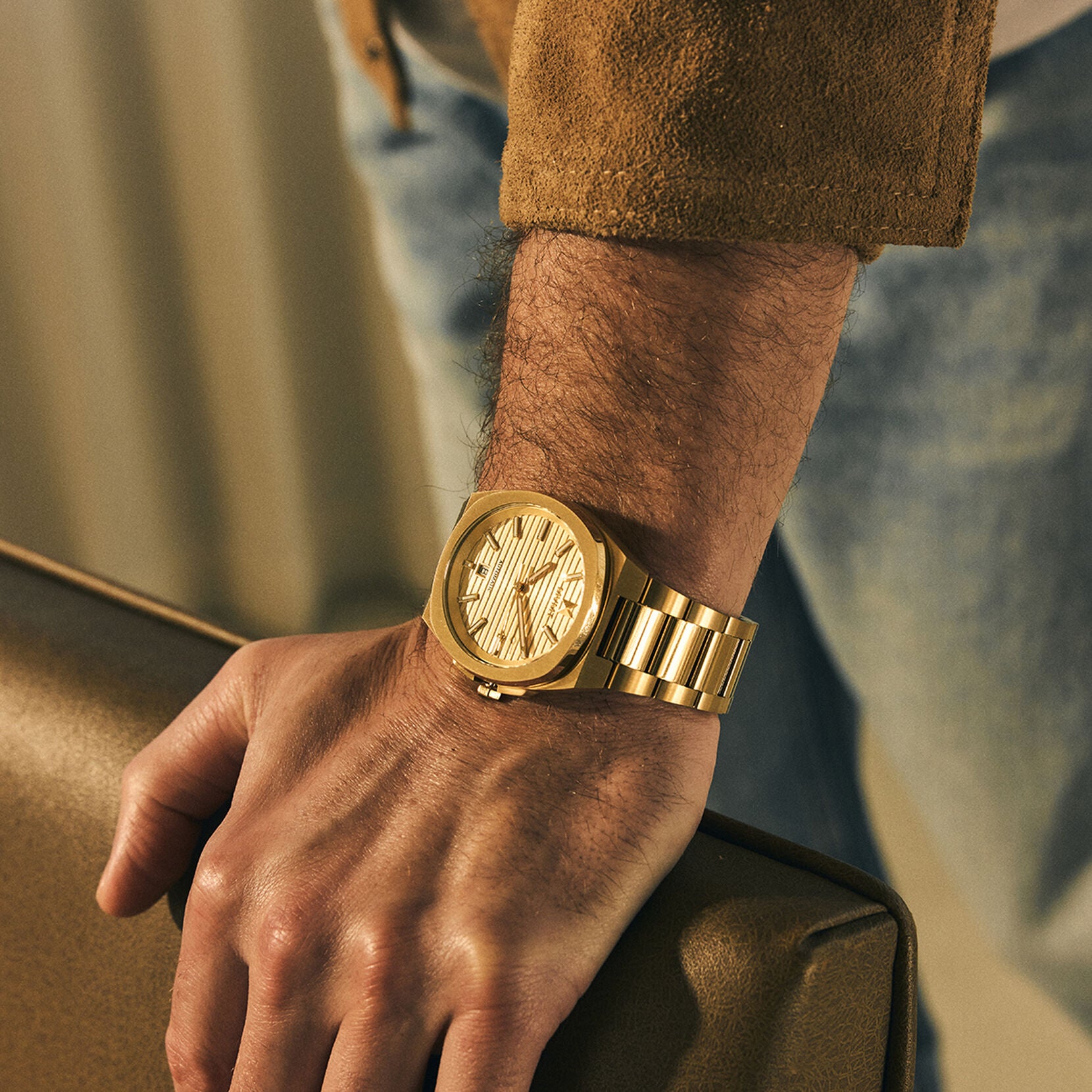 Odyssey II Automatic | Gilded Gold | 40MM - image 5