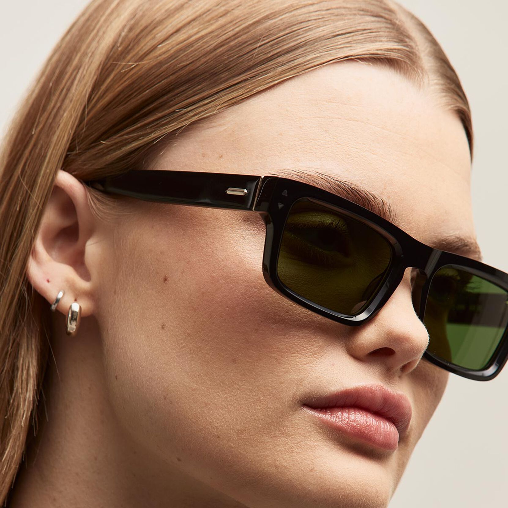 Del Mar Rectangle Sunglasses | Black Frame + Green Lens | Non-Polarized - image 6