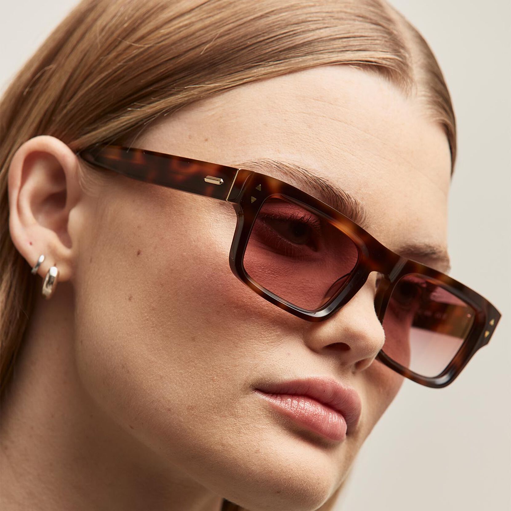 Del Mar Rectangle Sunglasses | Tortoise Frame + Violet Flare Gold Lens | Non-Polarized - image 6
