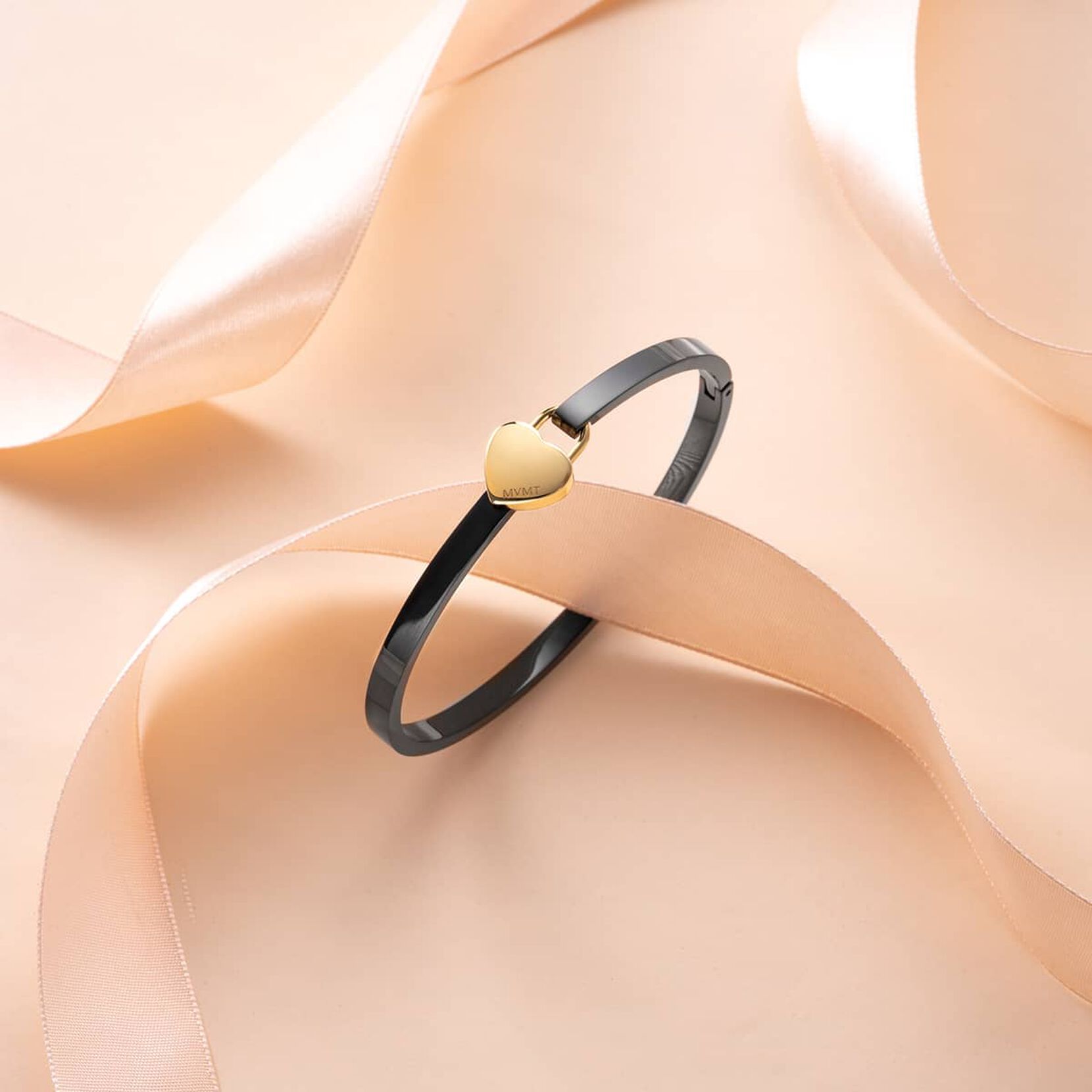 Heartlock Bangle | Black - image 3