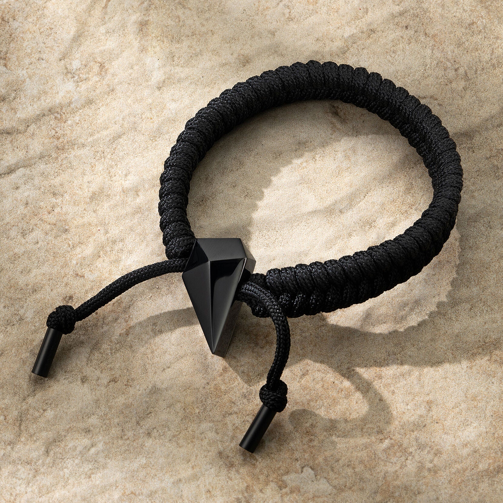 Sculpted Shark Tooth Pendant Bracelet | Black - image 4