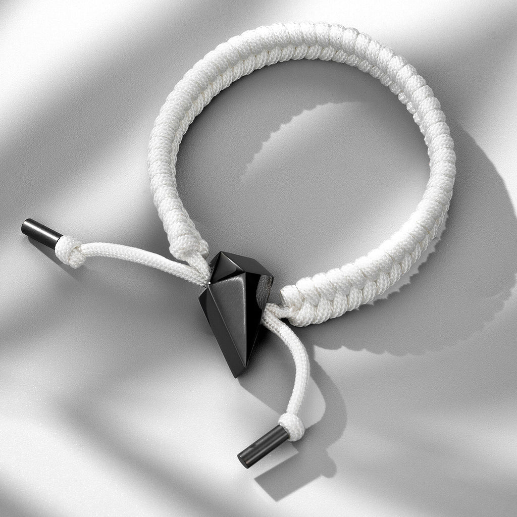 Sculpted Shark Tooth Pendant Bracelet | White - image 3