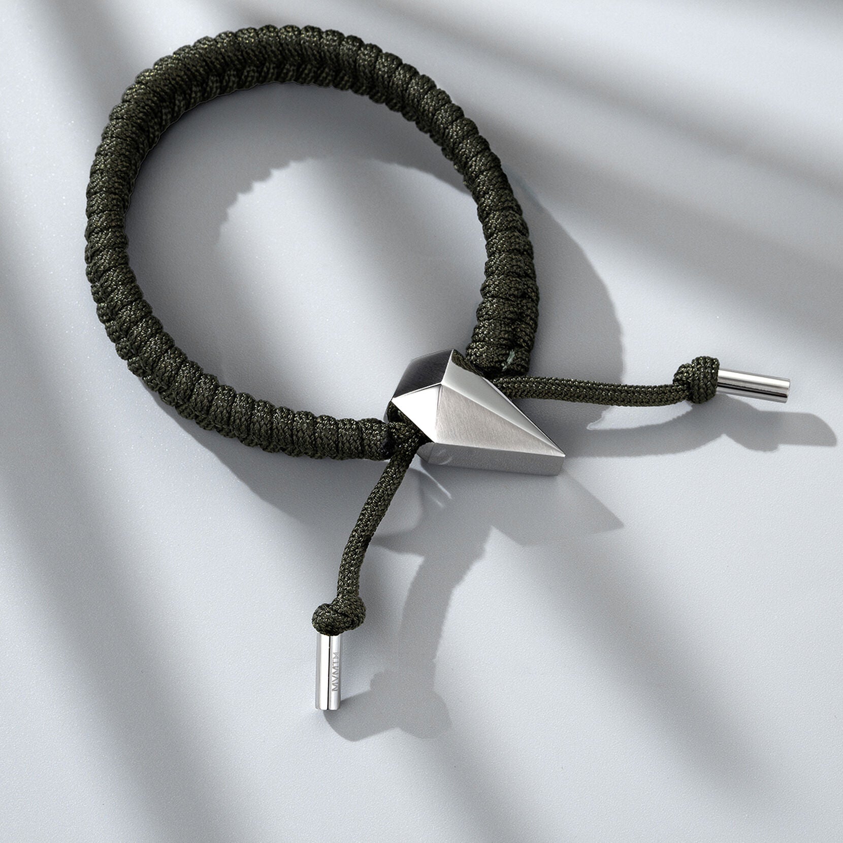 Sculpted Shark Tooth Pendant Bracelet | Green - image 3