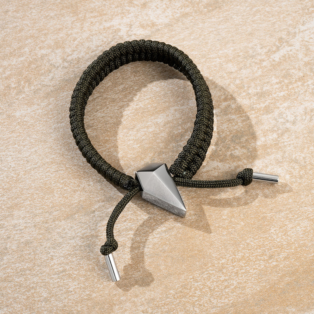Sculpted Shark Tooth Pendant Bracelet | Green - image 4